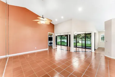 8262 Mooring Circle Boynton Beach FL 33472
