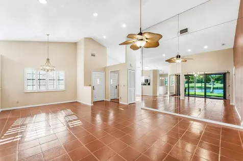 8262 Mooring Circle Boynton Beach FL 33472