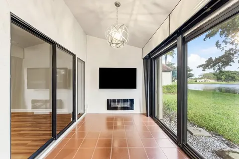 8262 Mooring Circle Boynton Beach FL 33472