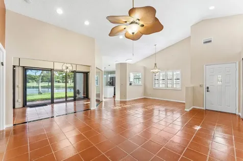 8262 Mooring Circle Boynton Beach FL 33472
