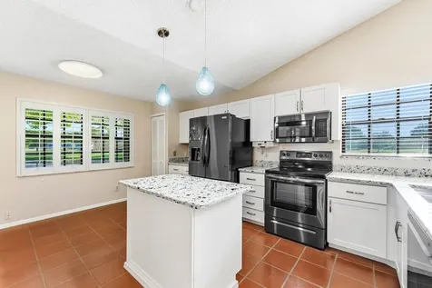 8262 Mooring Circle Boynton Beach FL 33472
