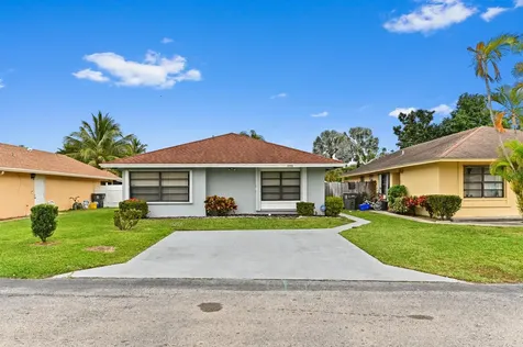1390 Summit Run Circle West Palm Beach FL 33415