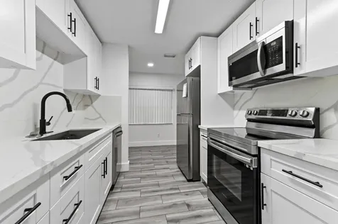 1390 Summit Run Circle West Palm Beach FL 33415