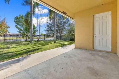 2019 Se Mantua Street Port Saint Lucie FL 34952