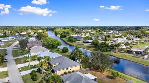2019 Se Mantua Street Port Saint Lucie FL 34952