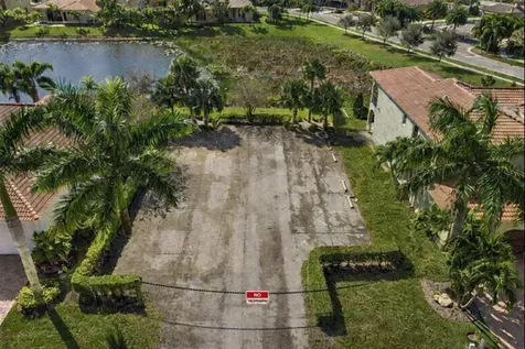 8451 Club Estates Way Lake Worth FL 33467