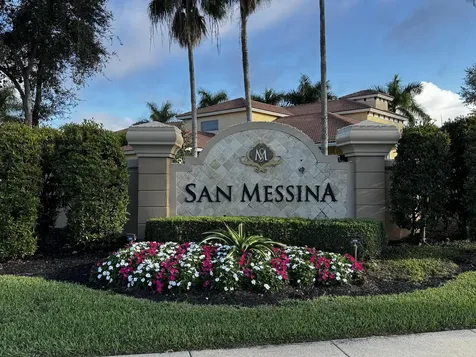 8451 Club Estates Way Lake Worth FL 33467