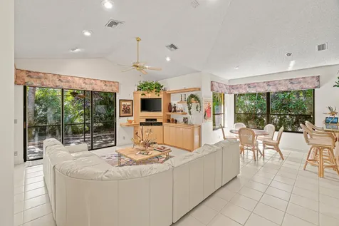 2250 Nw 59th Street Boca Raton FL 33496