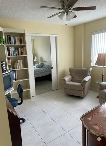 6698 10th Avenue Lake Worth FL 33467