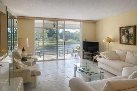 6698 10th Avenue Lake Worth FL 33467