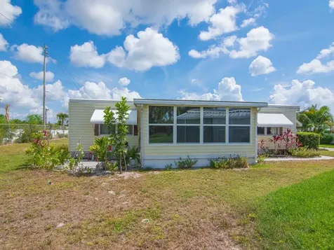196 Ne Emerald Drive Jensen Beach FL 34957