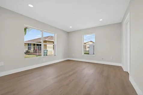 603 Sw 10th Street Belle Glade FL 33430