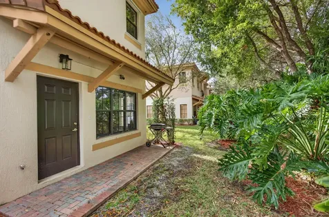 4751 Grand Cypress Circle Coconut Creek FL 33073
