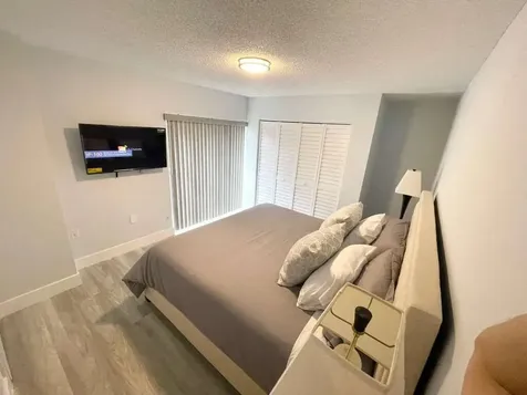 118 1st Terrace Palm Beach Gardens FL 33418