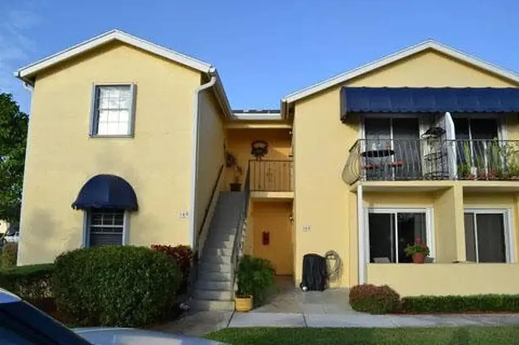 169 Waterside Drive Hypoluxo FL 33462