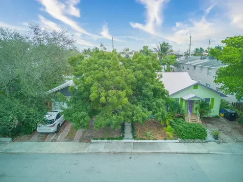 126 N F Street Lake Worth Beach FL 33460
