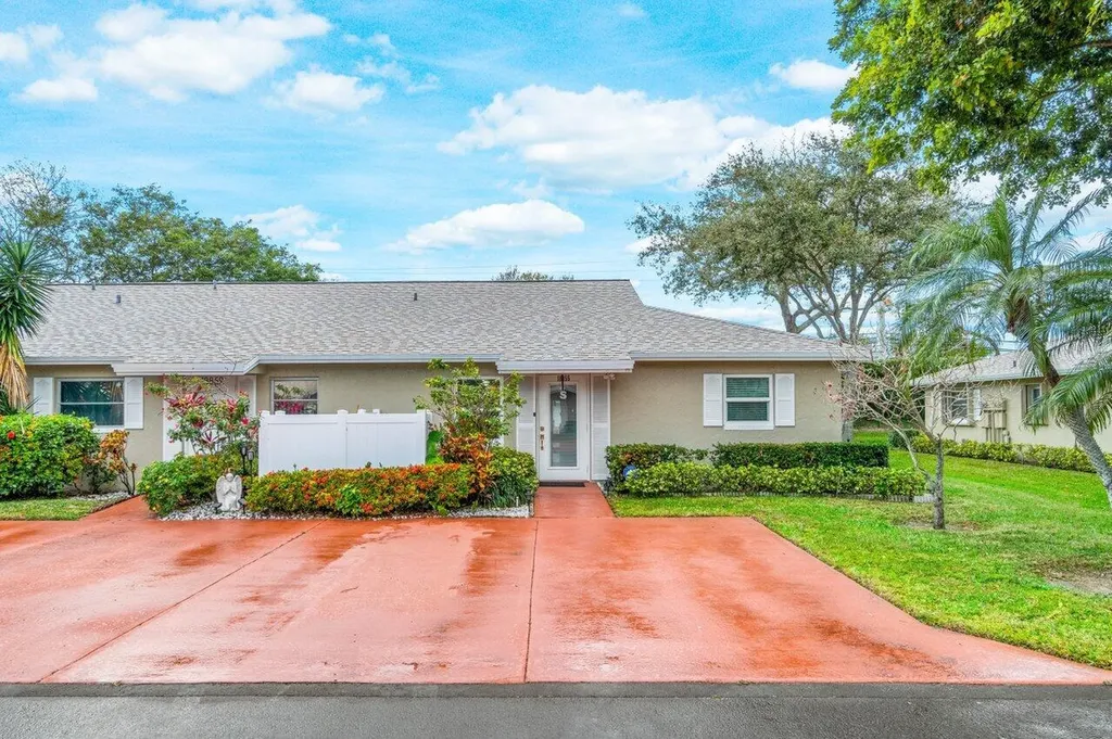 18855 Candlewick Drive Boca Raton FL 33496