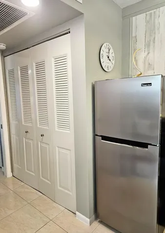417 Windsor R West Palm Beach FL 33417