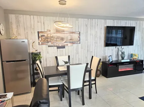 417 Windsor R West Palm Beach FL 33417