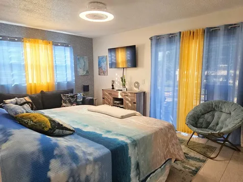 417 Windsor R West Palm Beach FL 33417