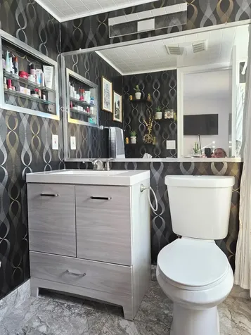 417 Windsor R West Palm Beach FL 33417