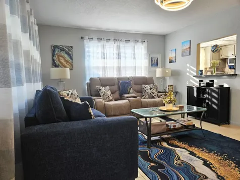 417 Windsor R West Palm Beach FL 33417