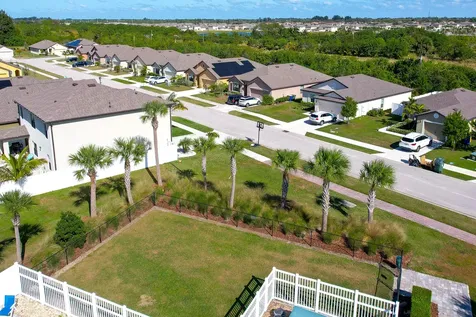 1718 Party Place Fort Pierce FL 34947