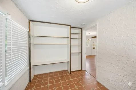6704 Garden Avenue West Palm Beach FL 33405