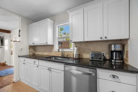 6704 Garden Avenue West Palm Beach FL 33405