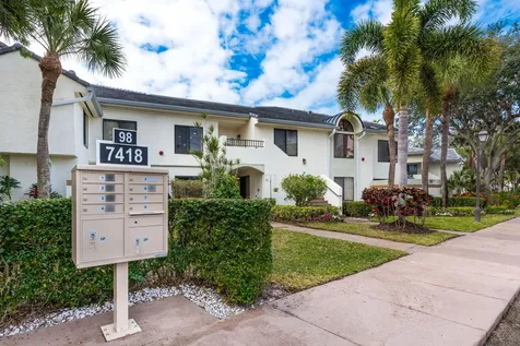 7418 Victory Lane Delray Beach FL 33446