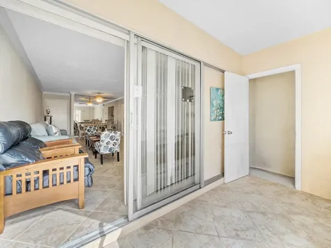 959 Se 2nd Avenue Deerfield Beach FL 33441