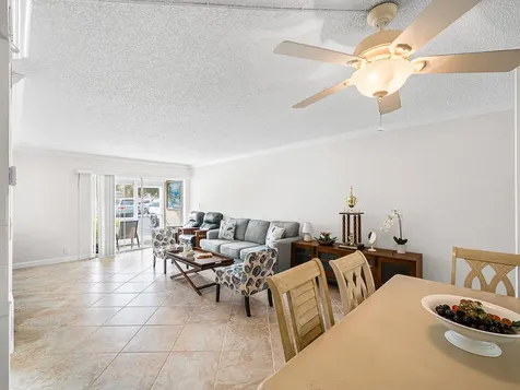 959 Se 2nd Avenue Deerfield Beach FL 33441