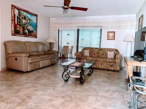 4140 Nw 44th Avenue Lauderdale Lakes FL 33319
