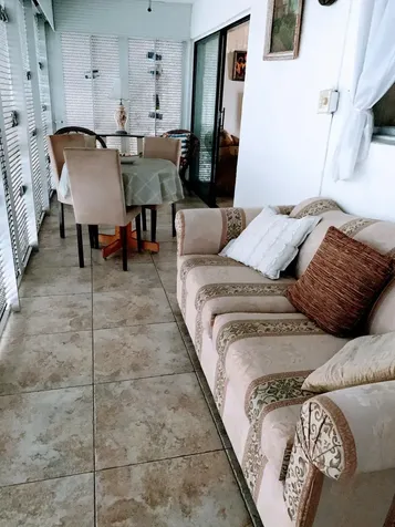 4140 Nw 44th Avenue Lauderdale Lakes FL 33319