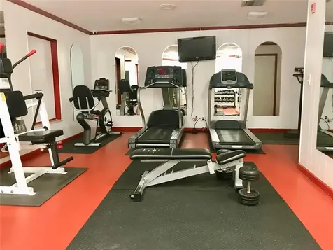4140 Nw 44th Avenue Lauderdale Lakes FL 33319