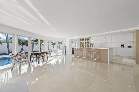 838 W Palmetto Park Road Boca Raton FL 33486