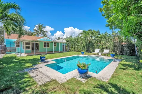 528 N Palmway Lake Worth Beach FL 33460