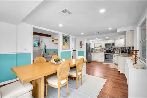 528 N Palmway Lake Worth Beach FL 33460