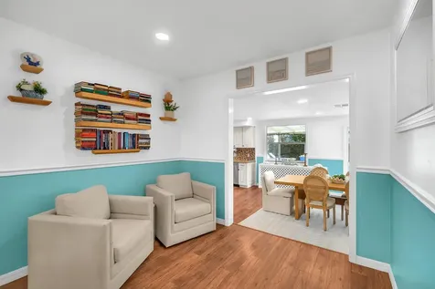528 N Palmway Lake Worth Beach FL 33460