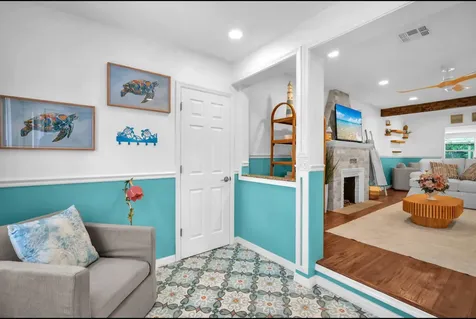 528 N Palmway Lake Worth Beach FL 33460