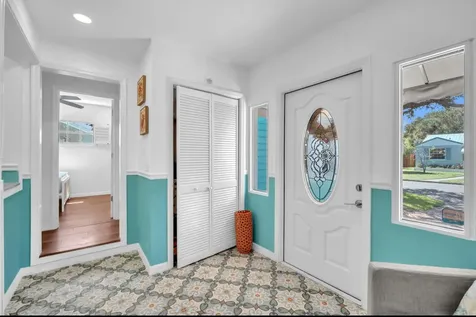 528 N Palmway Lake Worth Beach FL 33460