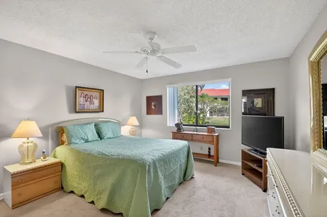 23 Via De Casas Sur Boynton Beach FL 33426