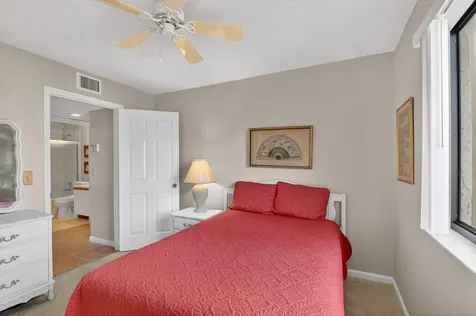 23 Via De Casas Sur Boynton Beach FL 33426
