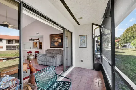 23 Via De Casas Sur Boynton Beach FL 33426