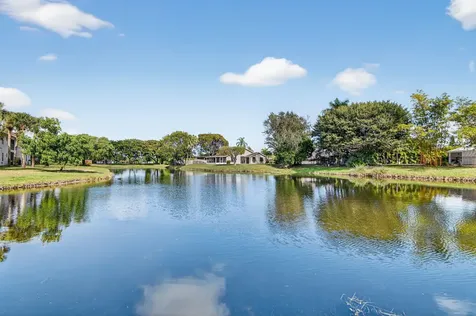 23 Via De Casas Sur Boynton Beach FL 33426