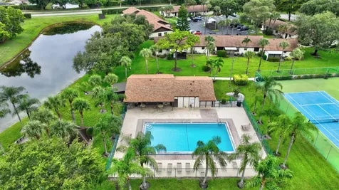 23 Via De Casas Sur Boynton Beach FL 33426