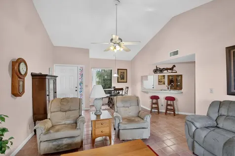 23 Via De Casas Sur Boynton Beach FL 33426
