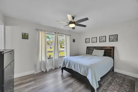 1765 24th Place Vero Beach FL 32962