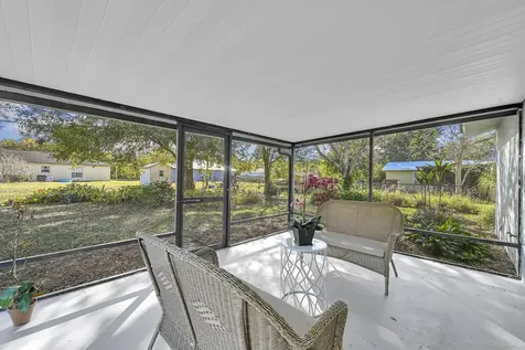 1765 24th Place Vero Beach FL 32962