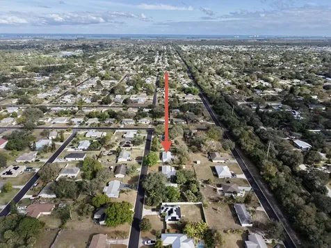 1765 24th Place Vero Beach FL 32962